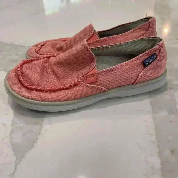 Patagonia Shoes - Patagonia Naked Maui Dragon Fruit Pink Slip On Hemp Shoes Women's Size 6 Casual